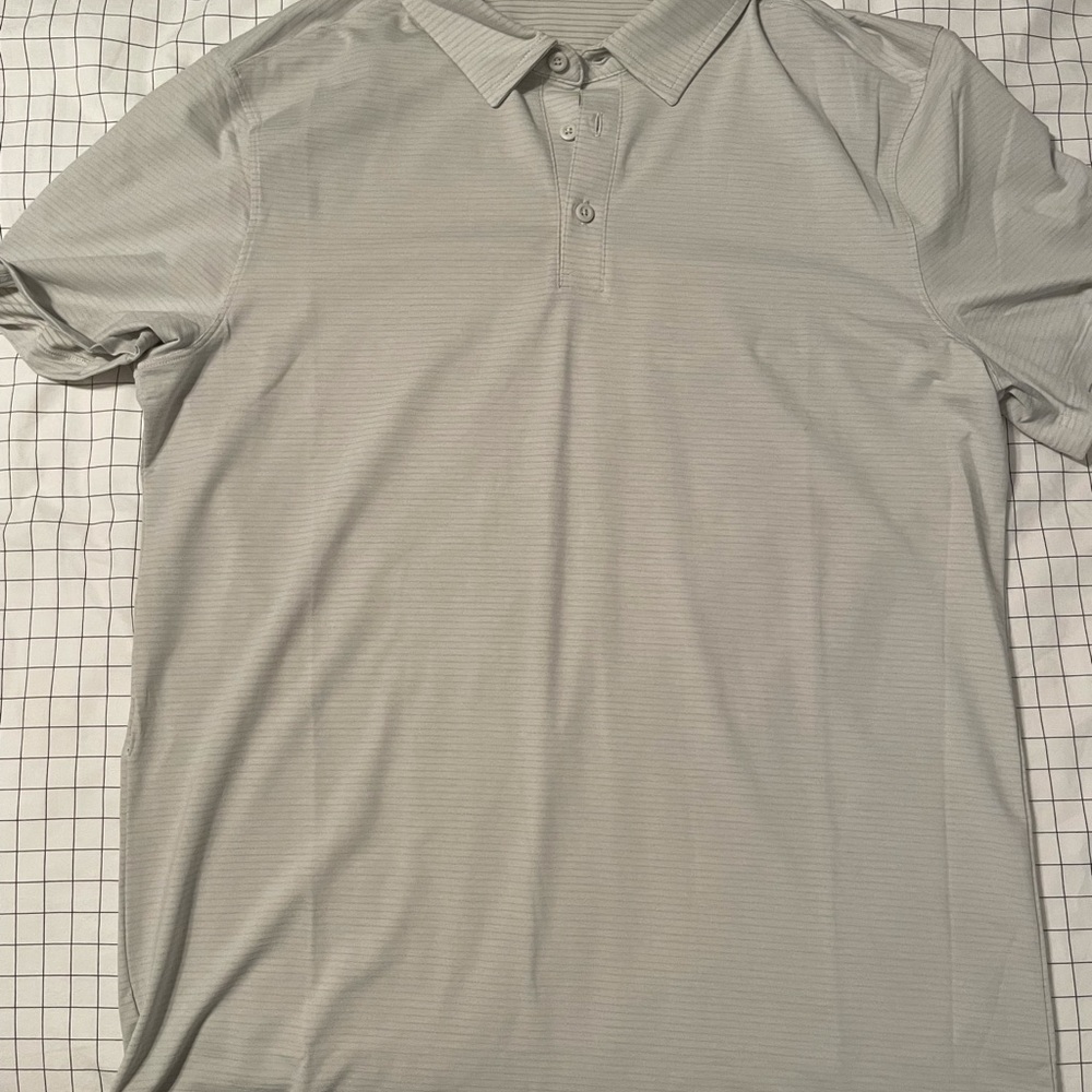 Men’s Lululemon Polo (L)